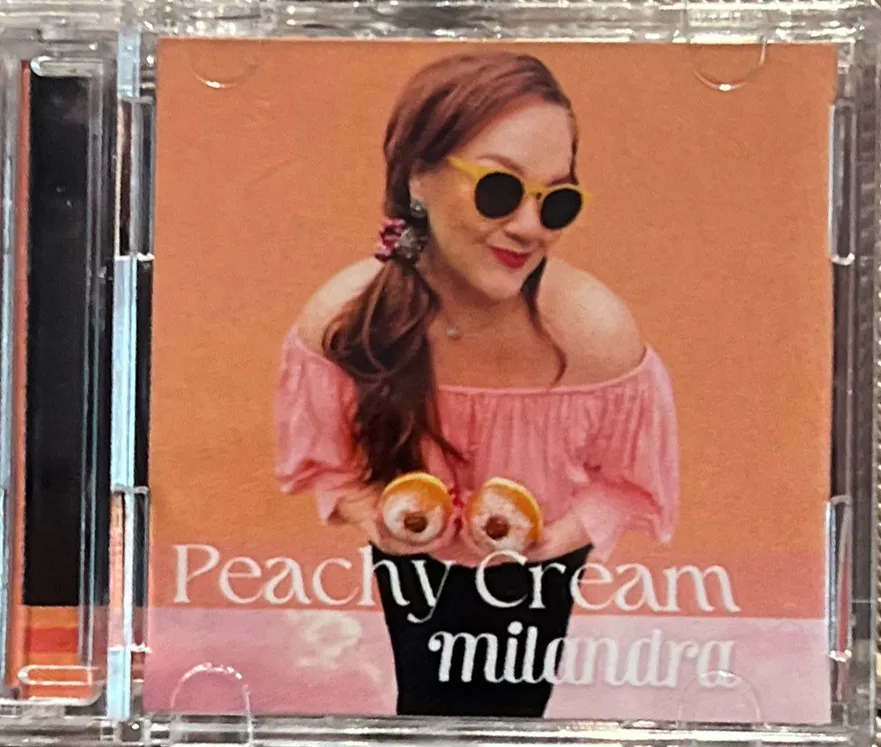 Peachy Cream Mini CD